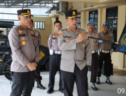Memastikan Pelayanan Berjalan Baik, Kapolresta Pekanbaru Sidak ke Polsek Sukajadi
