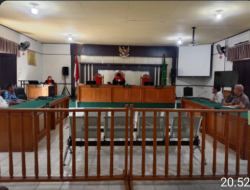 PEMBACAAN PUTUSAN PRAPERADILAN ATAS NAMA PEMOHON HAYNES ADE DI PENGADILAN NEGERI PEKANBARU