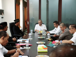 Audiensi Kapolsek Tapung Hulu Dangan Ninik Mamak Kenegerian Sinama Nenek, Pj. Bupati Kampar :  Segera Selesaikan Konflik Lahan, Kampar Bentuk Satgas Penanganan Konflik Lahan
