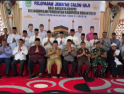 Bupati H Sukiman Lepas Dan Tepung Tawari JCH Anggota Korpri Rohul, Tahun 2023, Kapolres Berikan Bingkisan Cendramata