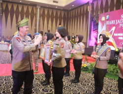 Polwan Polda Riau memperingati puncak Hari Jadi ke-75 Polwan Republik Indonesia,Siap Mendukung Pemilu Damai Menuju Indonesia Maju.