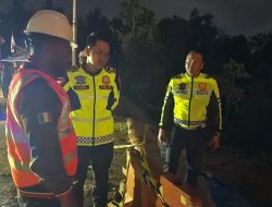 Curah Hujan Tinggi Jalan Lintas Riau Sumbar Amblas Satlantas Polres Kampar Berlakukan Sistem Buka Tutup