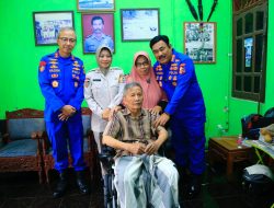 Kado Alumni Akpol 91 Bhara Daksa dalam Rangka 33 Tahun Pengabdian ke Pengasuh saat Taruna