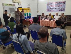 COOLING SYSTEM Polsek Binawidya, Polresta Pekanbaru: Masyarakat Dapat Informasi Hukum dan Bantuan Sembako