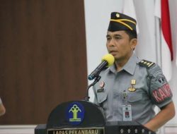 DISELIMUTI CUACA HUJAN, LAPAS PEKANBARU GELAR APEL PAGI SENIN