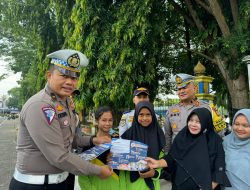 Sat Lantas Polres Kuansing Gelar Sosialisasi Keselamatan dan Pembagian Brosur: Promosi Lomba Konten Video “Riau Adalah Kita”