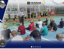 Kepala Kesatuan Pengamanan Lapas Pekanbaru Laksanakan Kegiatan Mapenaling Pada Warga Binaan Baru