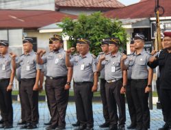Apel Pagi, Pemimpin Apel Himbau Untuk Jaga Kekompakan Dan Kedidisiplin Dalam Bertugas
