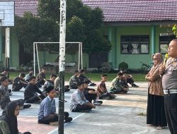 Polres Kampar Sosialisasikan Etika Tertib Berlalu Lintas di MAN 4 Kampar, Tingkatkan Kesadaran Generasi Muda!