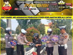 Sat Lantas Polres Kuansing Gelar Kampanye Keselamatan, Pemasangan Stiker, dan Penyebaran Brosur Tertib Berlalu Lintas