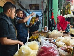 Sidak Polresta Pekanbaru: Tidak Ada Penyimpangan Distribusi Minyak Goreng di Pasar Rumbai