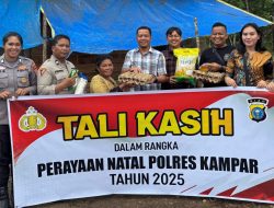 “Natal Berbagi, Polres Kampar Ulurkan Tangan ke Masyarakat, Kapolres: Tumbuhkan Solidaritas, Pererat Kebersamaan’!”