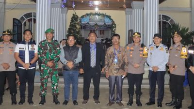 “Malam Natal Aman, Wakapolres Kampar Pimpin Apel Gabungan, Sinergi Jaga Kamtibmas, Wakapolres: Pelindung & Pengayom’!”