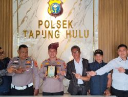 Implementasikan MoU Kapolri-Dewan Pers, Kapolsek Tapung Hulu Raih Penghargaan dari Insan Pers