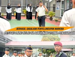 *BERHASIL GAGALKAN PENYELUNDUPAN NARKOBA, PETUGAS LAPAS KELAS IIA BANGKINANG TERIMA PENGHARGAAN*