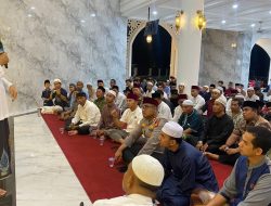 Polres Kampar dan Ustadz Abdul Somad Berbagi Berkah Ramadhan: Imbau Masyarakat Jaga Kekhusyukan Ibadah!