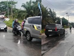 Personel Posyan KM 100 XIII Koto Kampar Sigap Atur Lalu Lintas, Pastikan Perjalanan Pemudik Lancar dan Aman