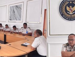 YUSUP GUNAWAN PIMPIN RAPAT PERDANA, TEKANKAN INTEGRITAS DAN PENGUATAN PEMBINAAN
