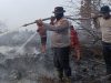 Satgas Karhutla Kerahkan Alat Berat Sekat Kebakaran di Rimbo Panjang Kampar