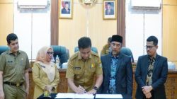DPRD Kab. Kampar Bersama Pemda Kampar Tandatangani Nota Kesepakatan Rancangan Perubahan KUA-PPAS Tahun Anggaran 2026