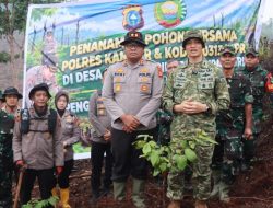 Medan Terjal Bukan Halangan — Polres Kampar & Kodim 0313/KPR Hijaukan Lahan Pasca Kebakaran