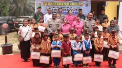 Renovasi & Bantuan Lengkap — Kapolres Kampar Tinjau Kelas Jauh SDN 007 Desa Sungai Agung