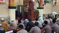 Wujudkan Polisi Bersama Masyarakat, Wakapolres Kampar Sampaikan Edukasi Anti‑Hoaks kepada Jamaah Masjid